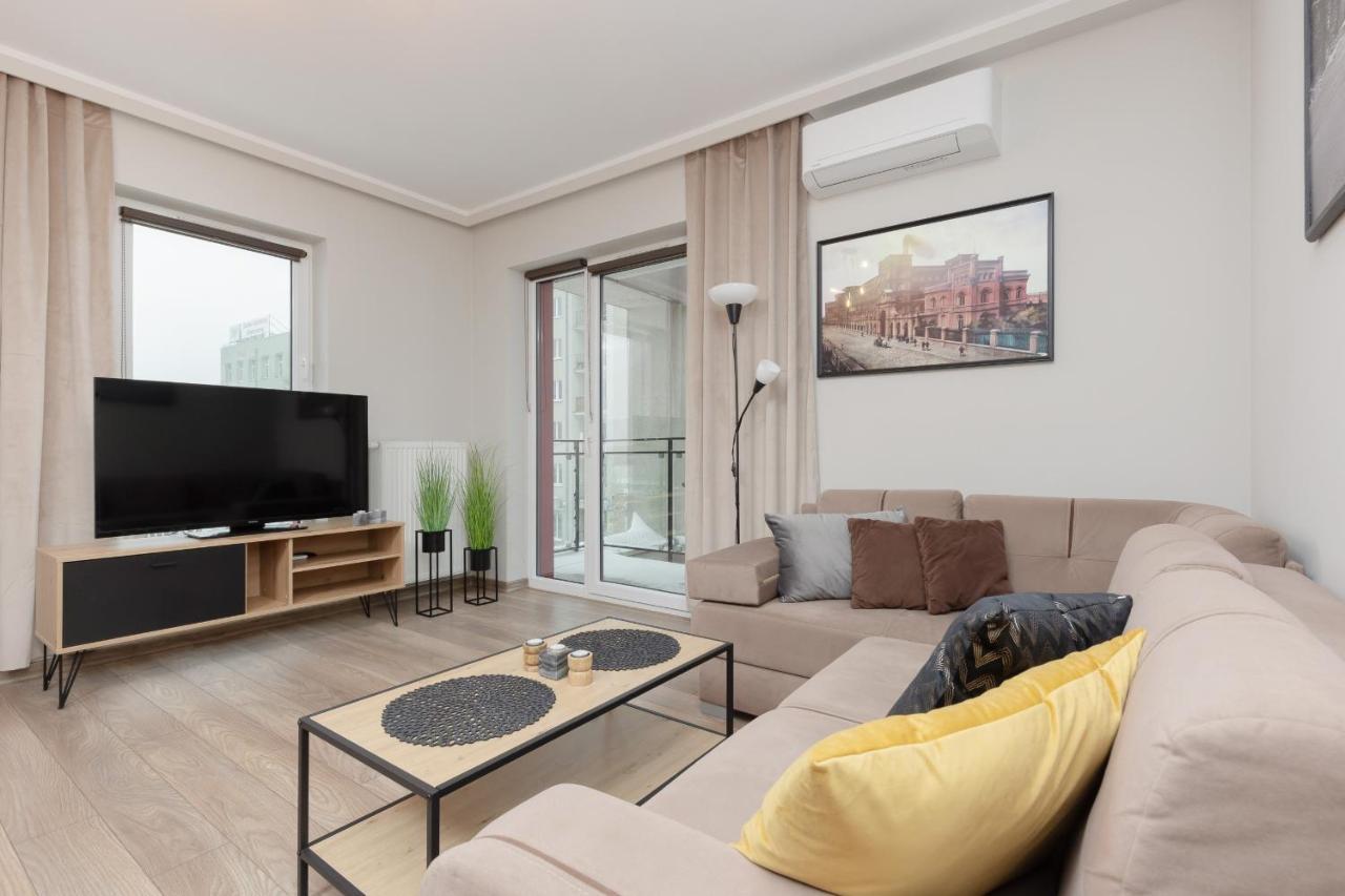 Modern One Bedroom Apartment With Parking In Lodz By Renters Prestige Exterior foto