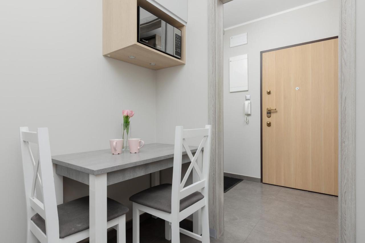 Modern One Bedroom Apartment With Parking In Lodz By Renters Prestige Exterior foto